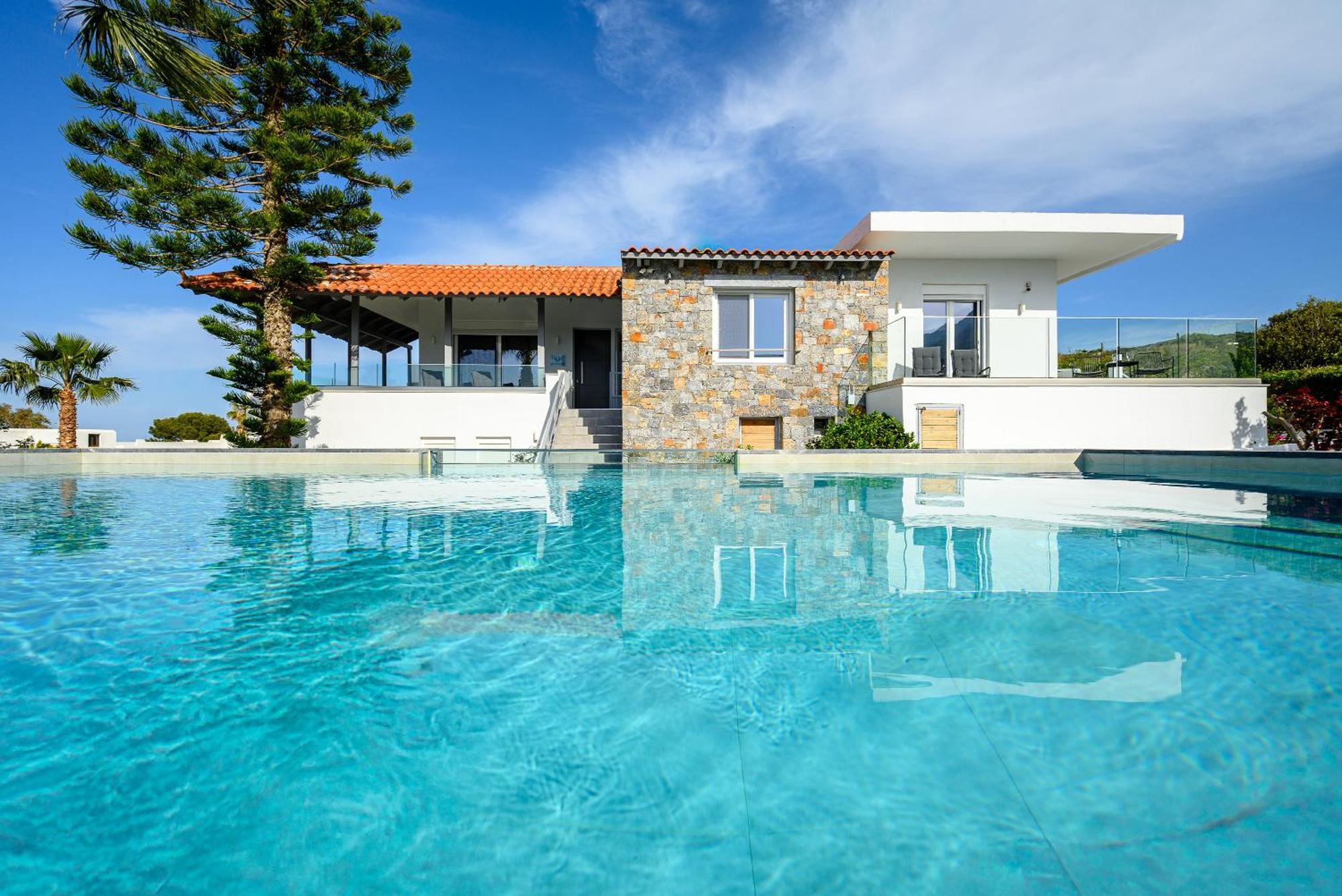 Queen'S Gem Luxury Villa - Heated Jacuzzi & Pool Hersonissos  Ngoại thất bức ảnh