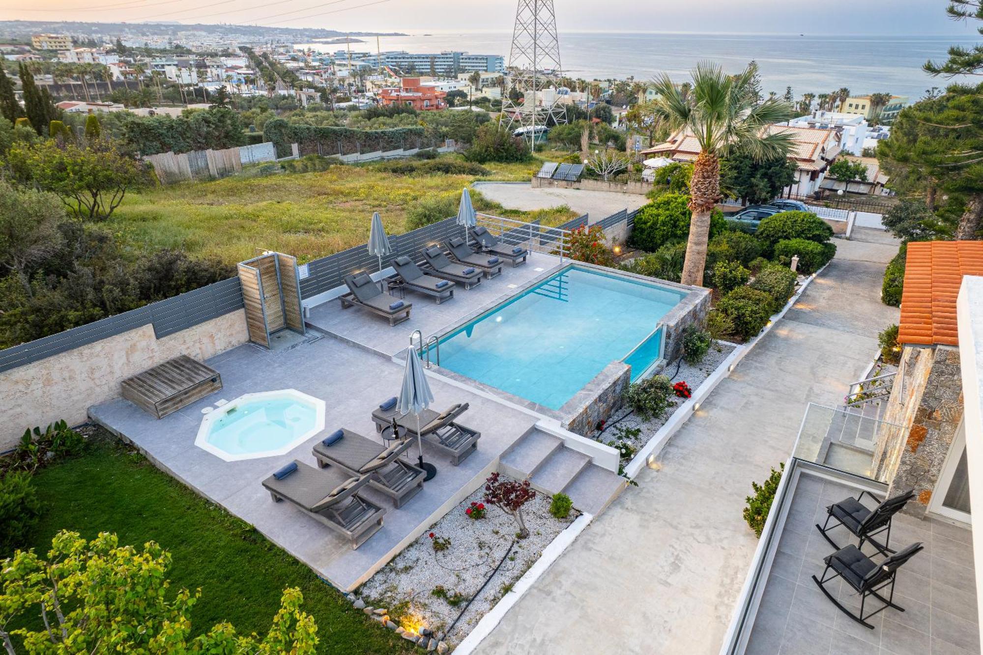 Queen'S Gem Luxury Villa - Heated Jacuzzi & Pool Hersonissos  Ngoại thất bức ảnh